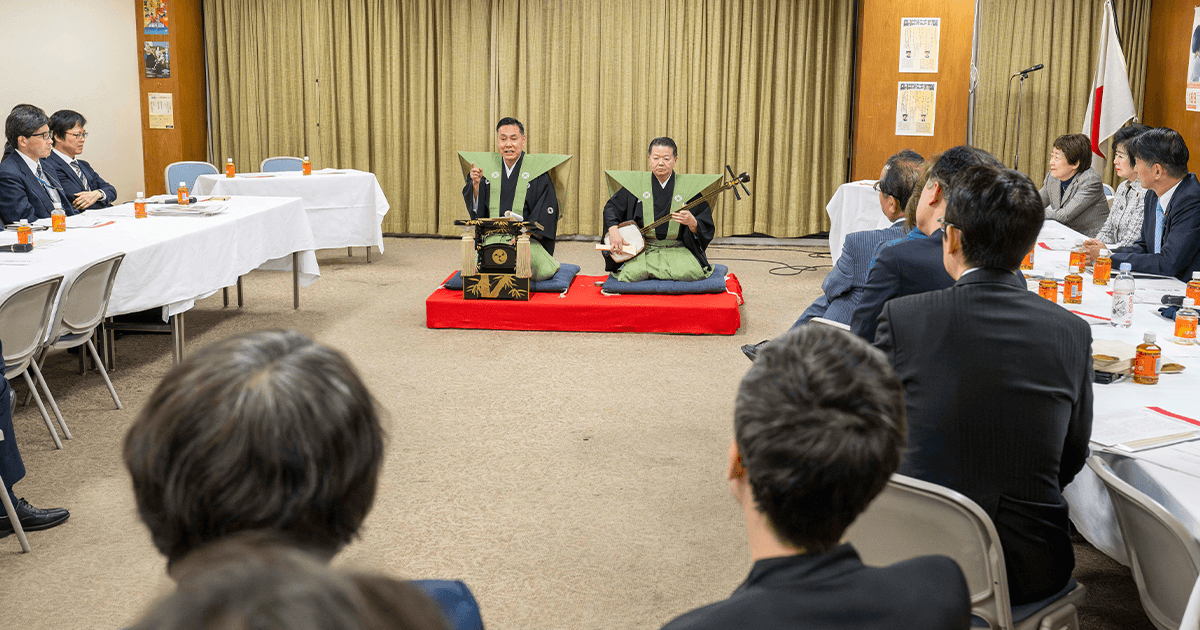 [文化講座]「自分なりの楽しみ方で」文楽の実演を鑑賞