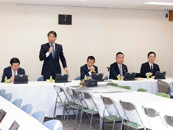 世界に先駆けピンポイント月面着陸を達成文科部会が「SLIM」の成果報告を受ける