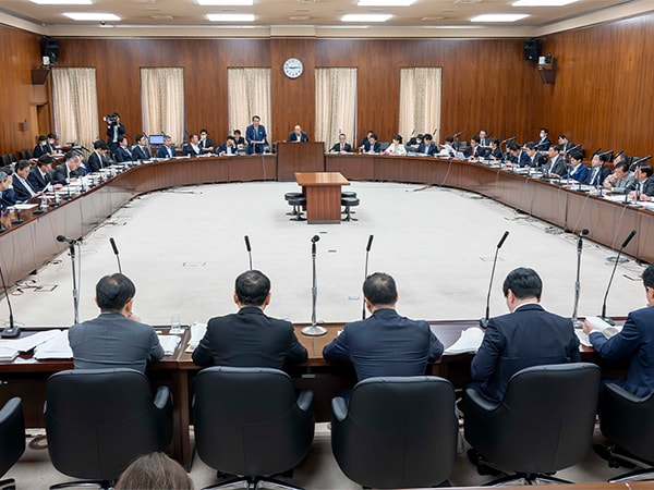 政治資金規正法改正案参院で実質審議スタート