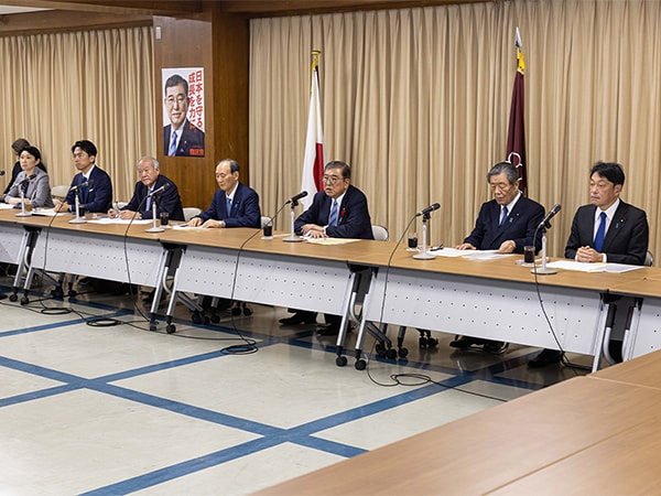 石破総裁 「自公連立政権以外に日本担う政権ない」全国幹事長会議で呼び掛け