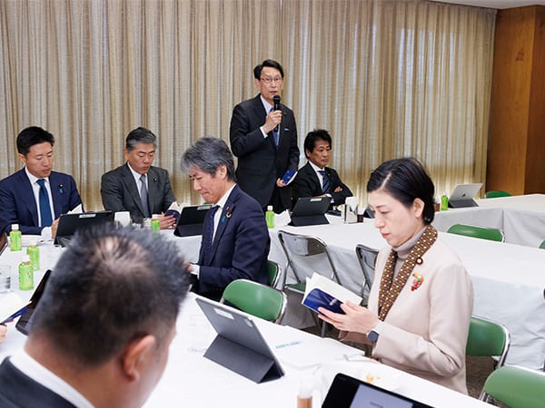 「変革の年」にふさわしいガバナンスを政治改革本部が提言に向けて議論