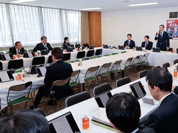 高校無償化 自民党らしい政策に3党合意について論点を議論
