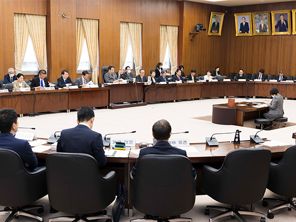 選挙困難事態における国会機能維持 今国会初の衆院憲法審が開催