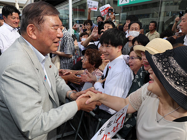 「前進か、混乱か」選挙戦最終日、渾身の訴え石破総裁、長期金利の上昇に言及