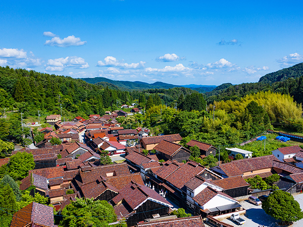 日本遺産 歴史を紡ぐ 岡山県高梁市「ジャパンレッド」発祥の地 ～赤く染まった弁柄と銅山の町～