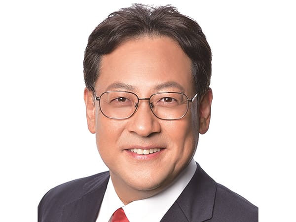 自由民主1面コラム「幸響」関 芳弘 広報本部長代理