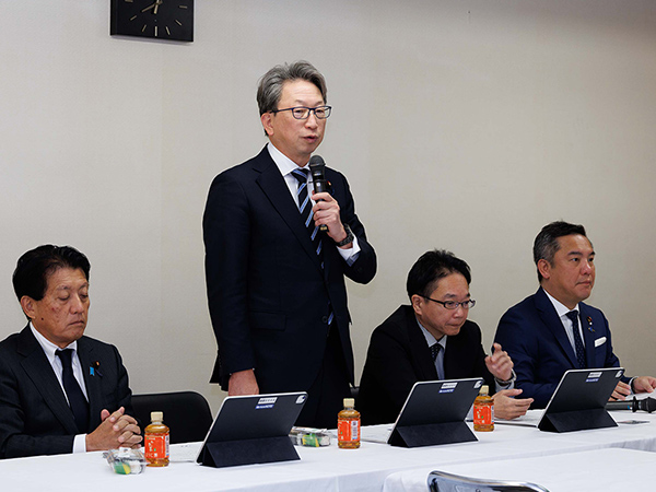 国家サイバーセキュリティ戦略本部新たな戦略案について説明受ける