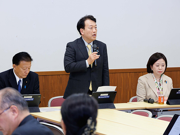 外国人政策本部が本格始動3つのPTが年内に取りまとめへ