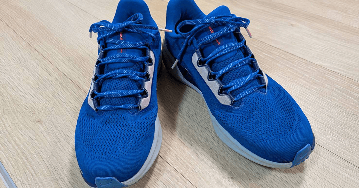 ランニングシューズ