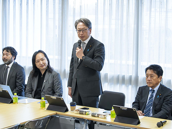 ディープフェイク対策へPT新設オードリー・タン台湾初代デジタル大臣からヒアリング