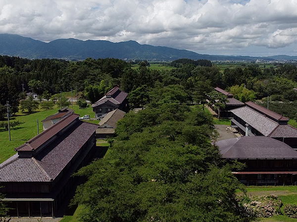 日本遺産 歴史を紡ぐサムライゆかりのシルク日本近代化の原風景に出会うまち鶴岡へ