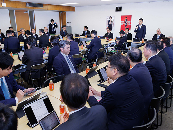 「防衛装備移転三原則の運用指針見直し」を総務会で了承武器移転対象は17カ国に限定