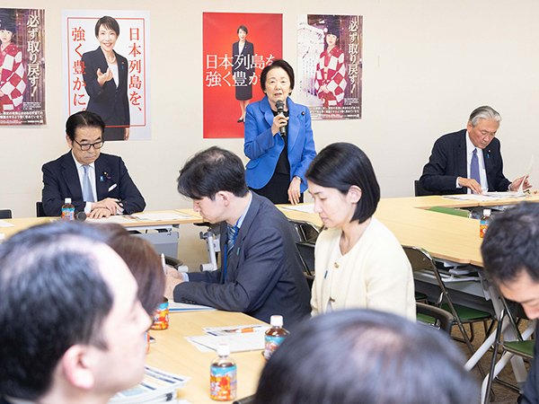 朝鮮総連関係者の訪朝や地方自治体による朝鮮学校への「多重補助金」報道を受けて拉致本部がヒアリング