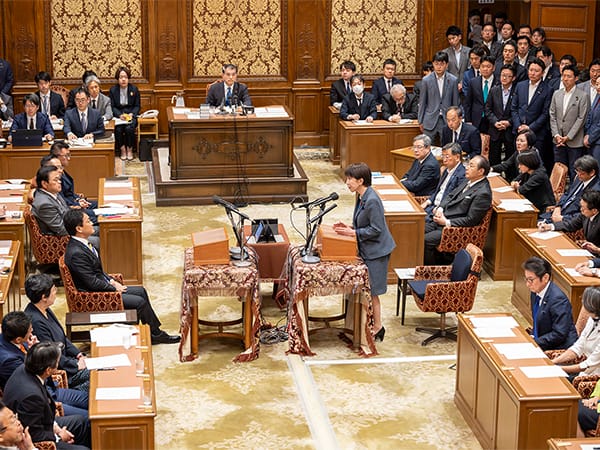 「国民生活のリスク最小化を」高市総理、党首討論で補正予算編成に言及