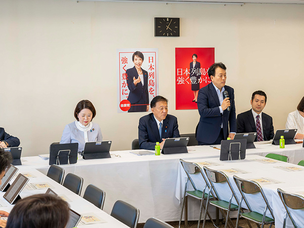 官民一体の日本語学習支援を外国人政策本部が有識者からヒアリング