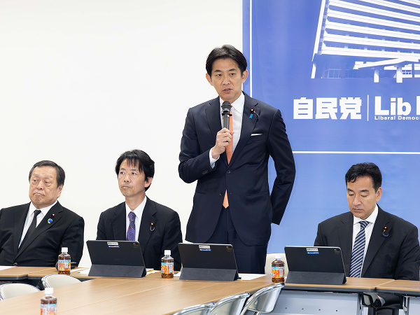 ガソリン激変緩和措置「見直しを検討すべき時期」 小林政調会長イラン情勢関係合同会議で提言取りまとめ
