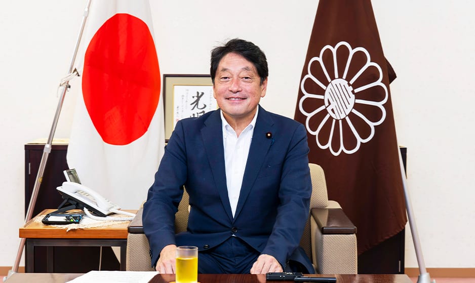 小野寺政務調査会長