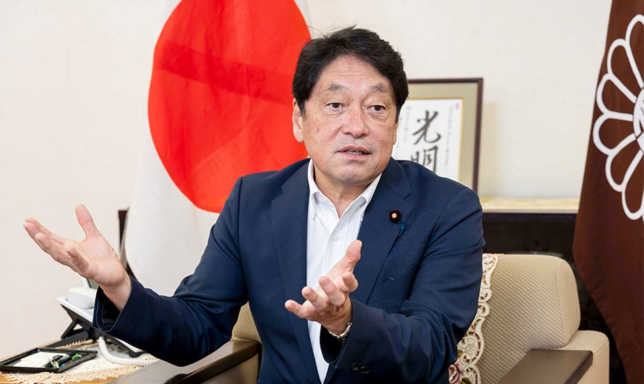 小野寺政務調査会長