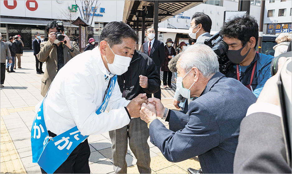 医師として感染対策を徹底して選挙戦を行う小松ゆたか候補