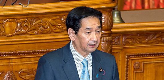 幹事長代行 関口 昌一之<が財政演説 幹事長代行 関口 昌一之<が財政演説