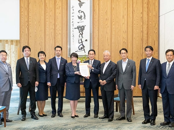 経済安全保障対策本部 中間とりまとめ~「経済財政運営と改革の基本方針2022」に向けた提言