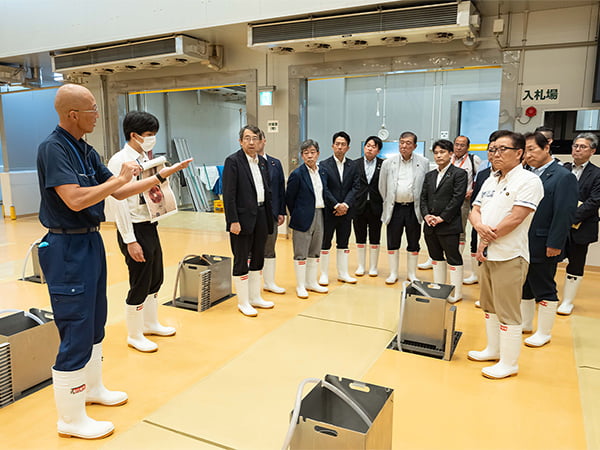 水産総合調査会　海業振興勉強会　三浦市三崎漁港　視察　　