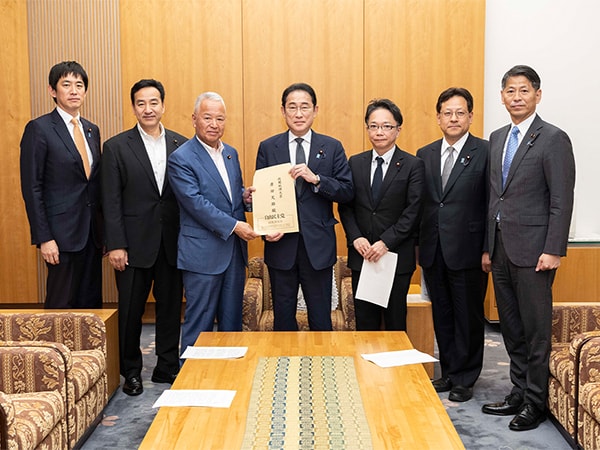 経済安保政策推進へ体制強化を提言経済安全保障推進本部