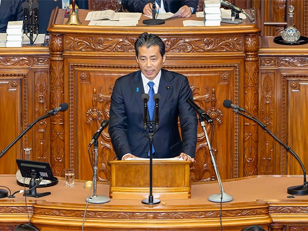 第216回国会における福田達夫幹事長代行代表質問