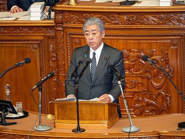 第217回国会における岩屋毅外務大臣の外交演説