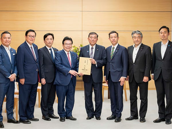 より豊かな国民生活の実現を目指す労働市場改革に関する提言―産業構造改革と就業構造改革の一体的な推進―