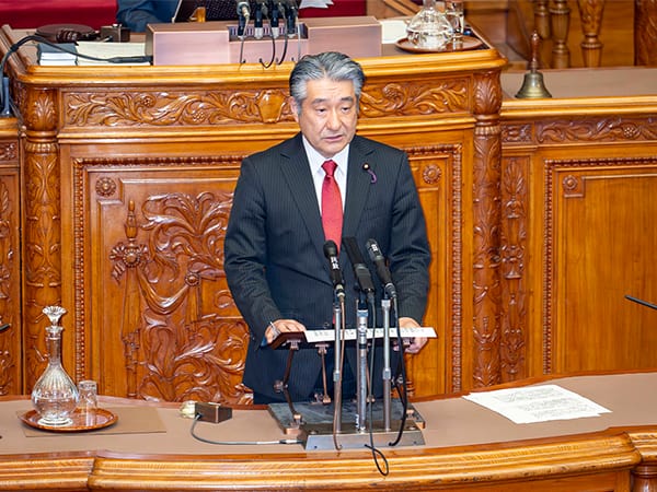第217回国会における石田昌宏参議院議員代表質問