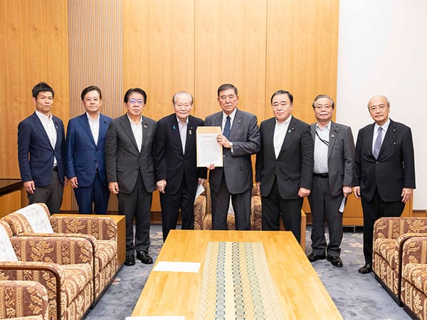 国土強靱化の安定的・継続的推進を求める緊急決議～第一次国土強靱化実施中期計画策定にあたって～