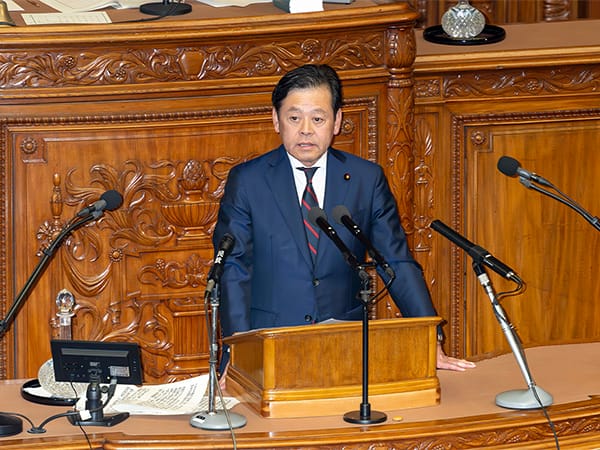 第219回臨時国会における宮内秀樹衆議院議員代表質問