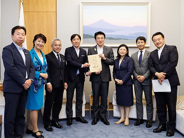 日本版マイスター制度に関するPTが提言申し入れ