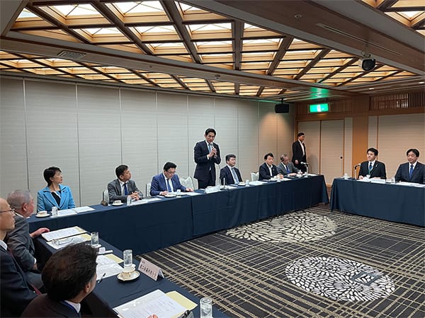 青森県で移動政調会を開催
