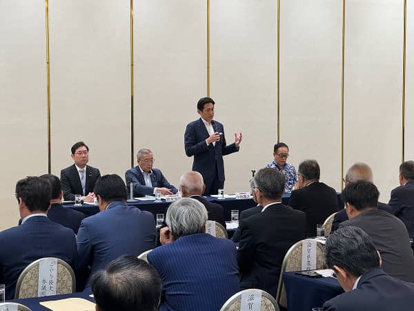 滋賀県で移動政調会を開催