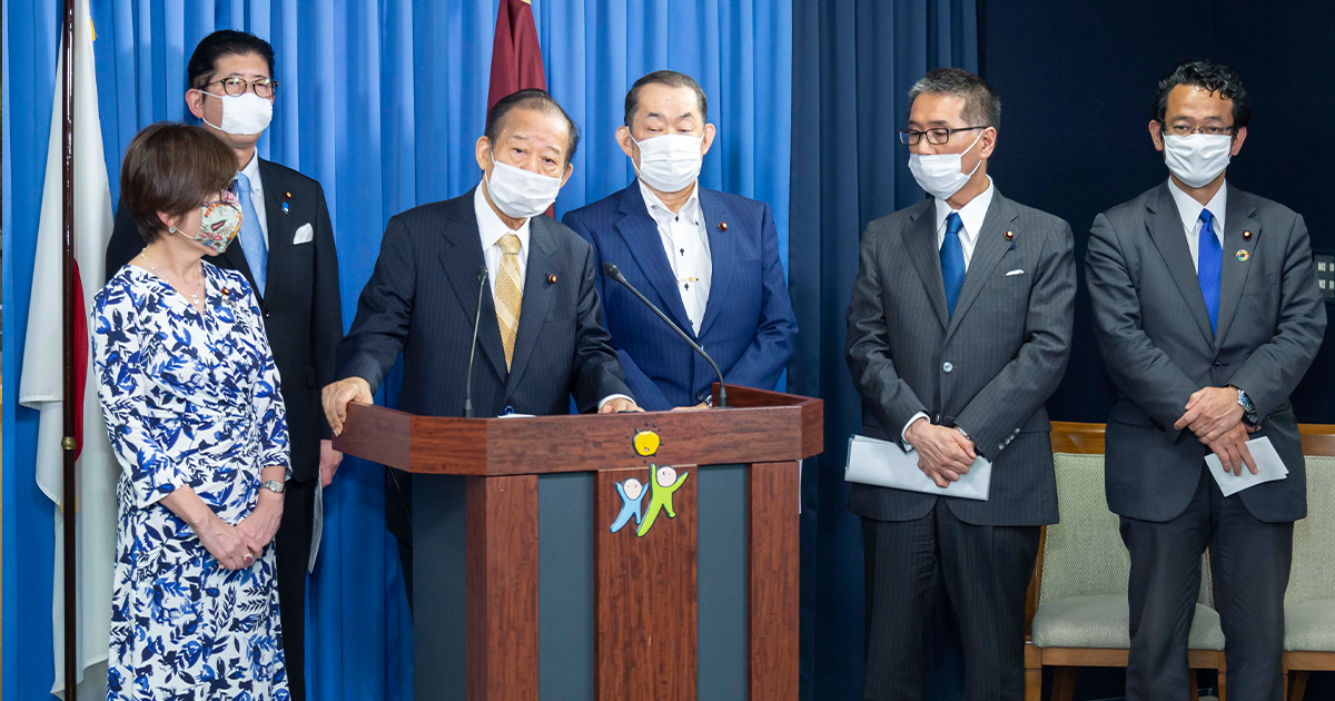 二階幹事長