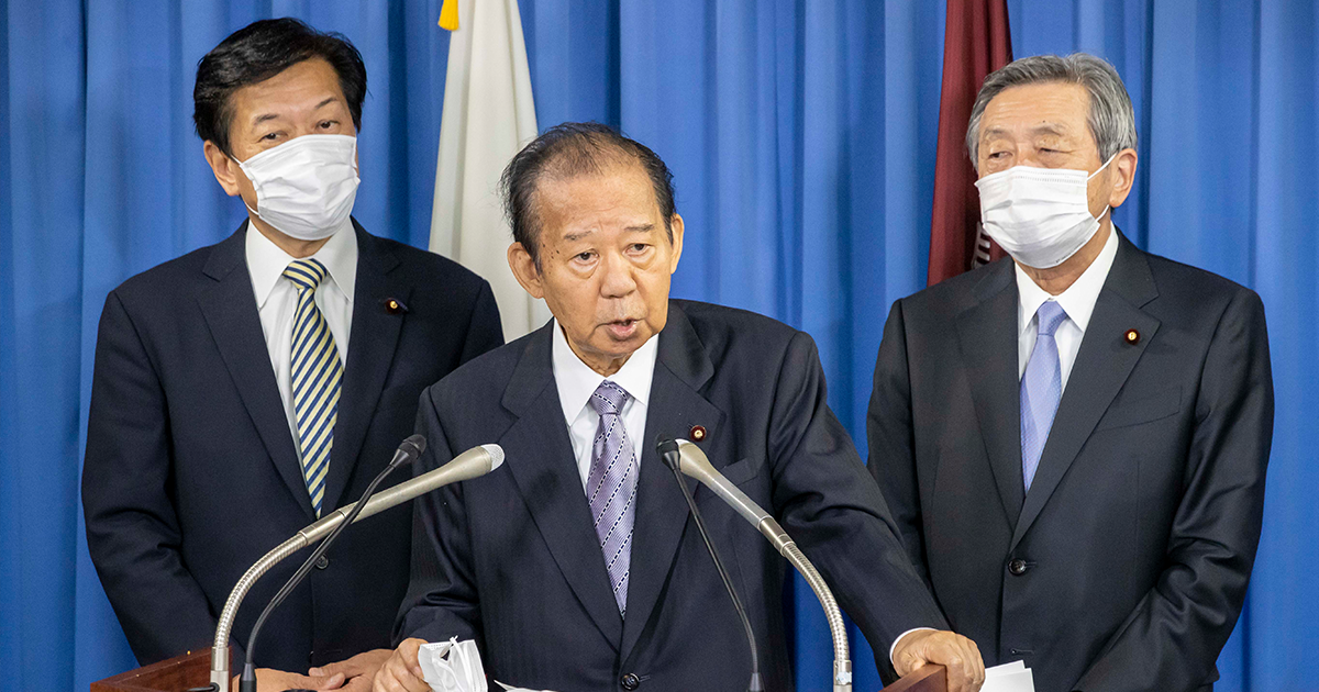 二階幹事長