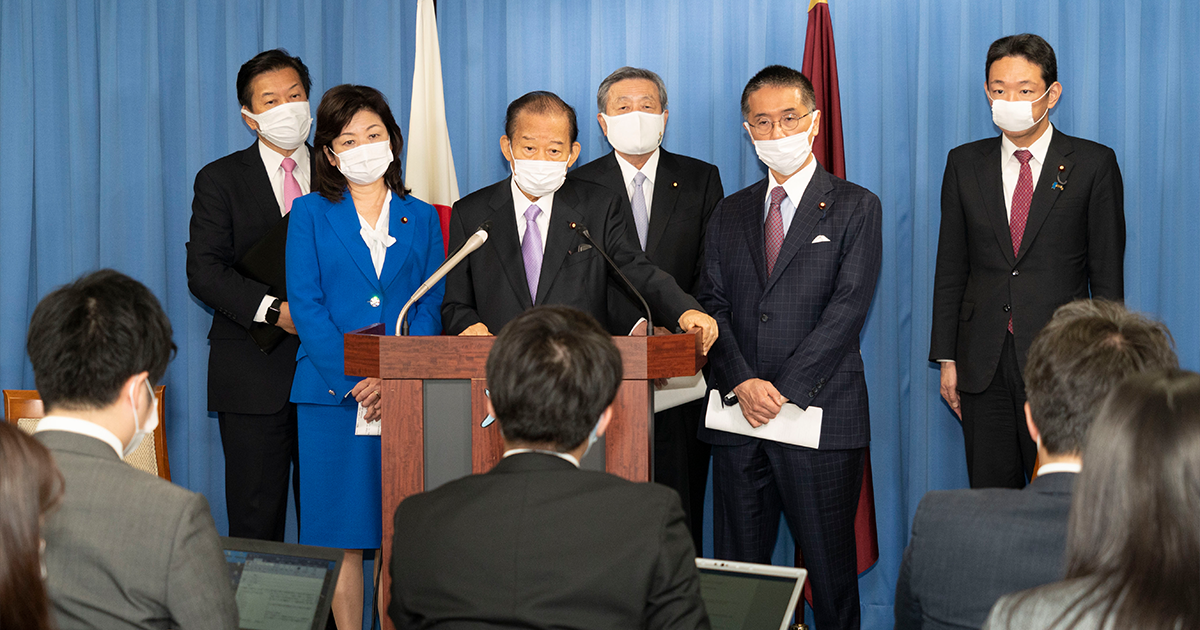 二階幹事長