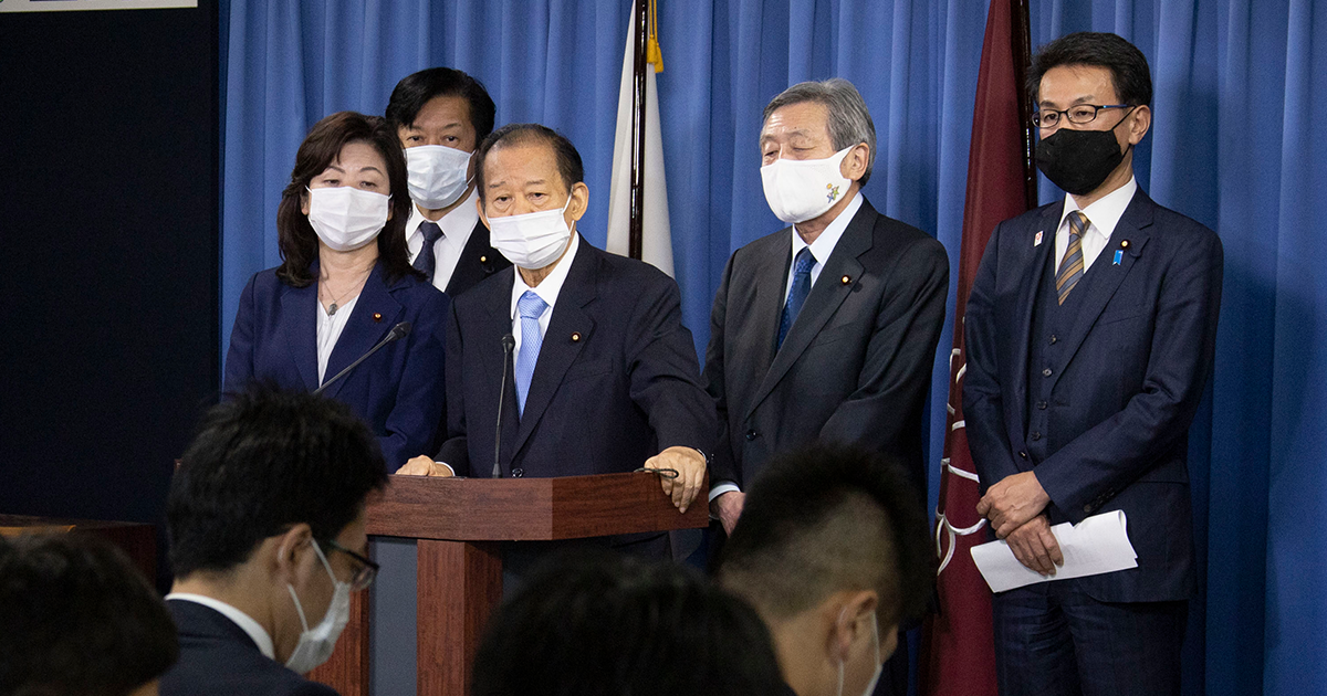二階幹事長