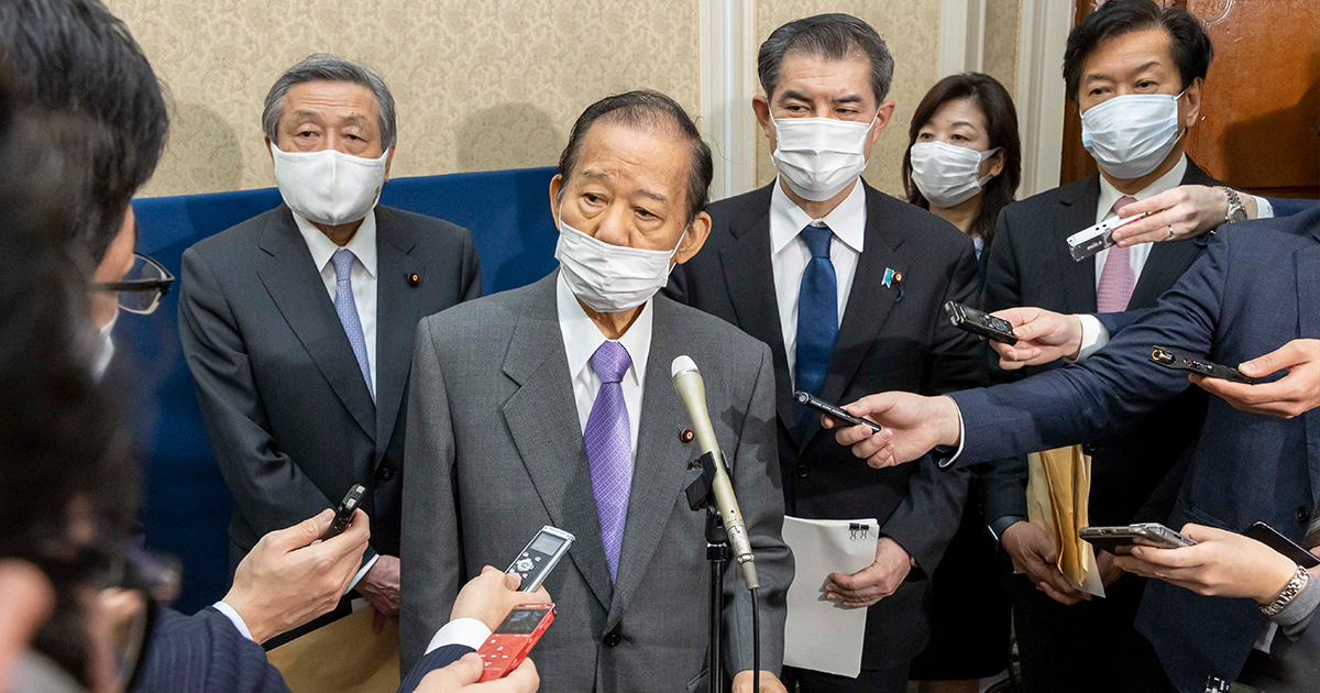 二階幹事長