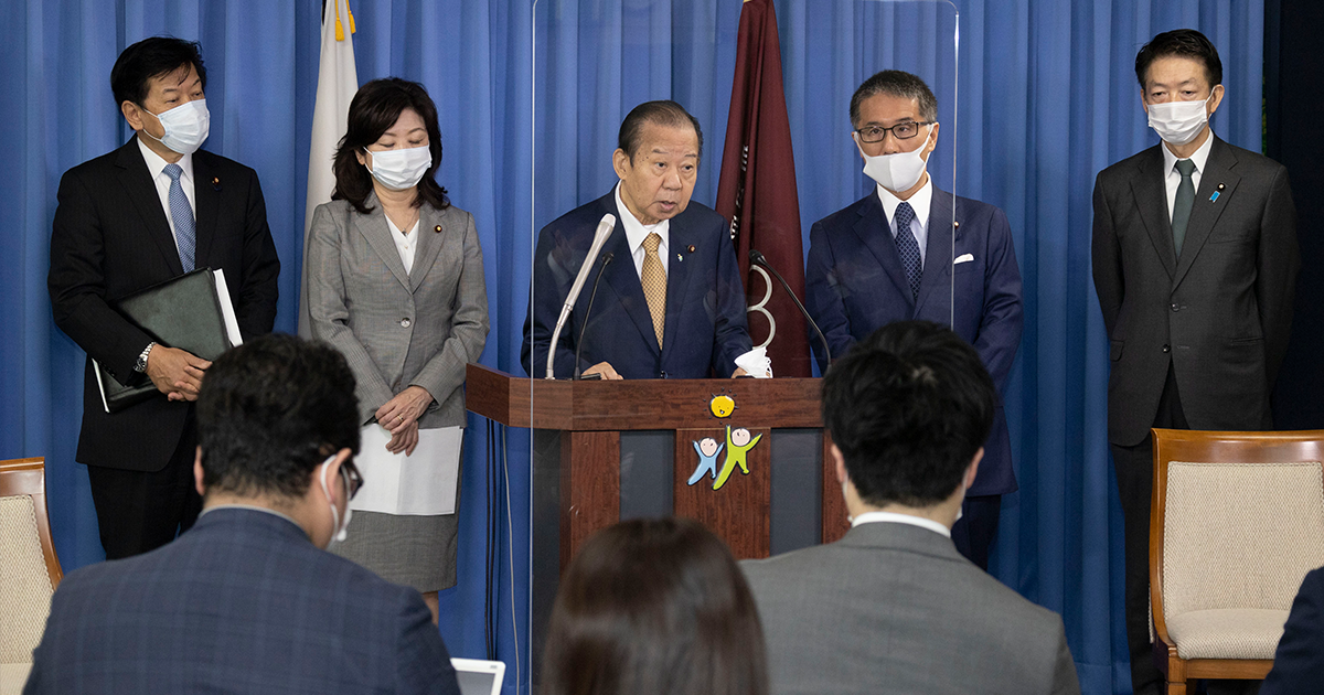 二階幹事長