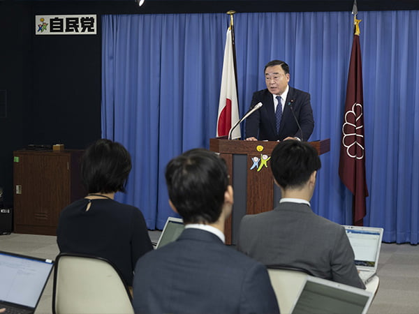 役員連絡会後 梶山幹事長代行記者会見