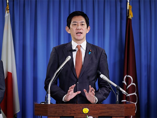 小林政務調査会長 記者会見