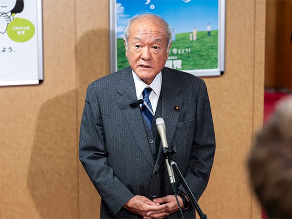 鈴木幹事長ぶら下がり(改革の会との面会後)