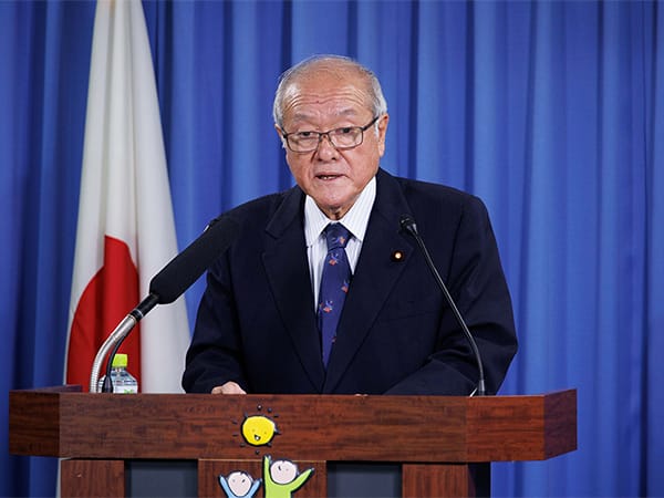 役員会後 鈴木幹事長記者会見