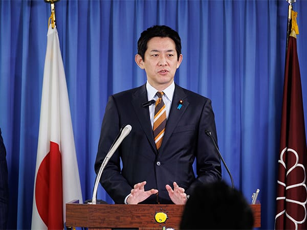 小林政務調査会長 記者会見