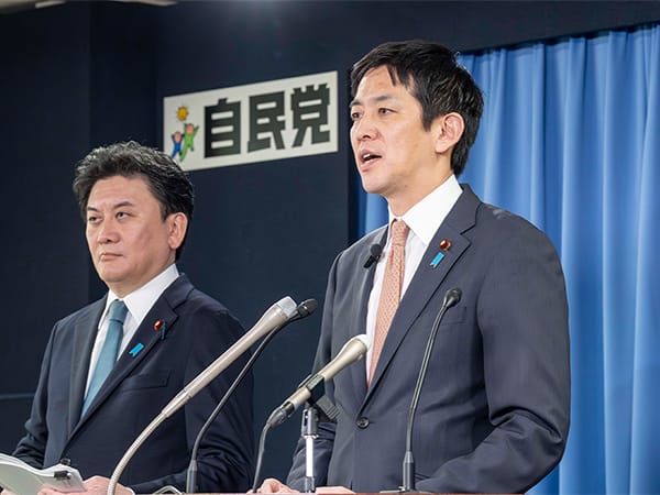 小林政務調査会長 記者会見