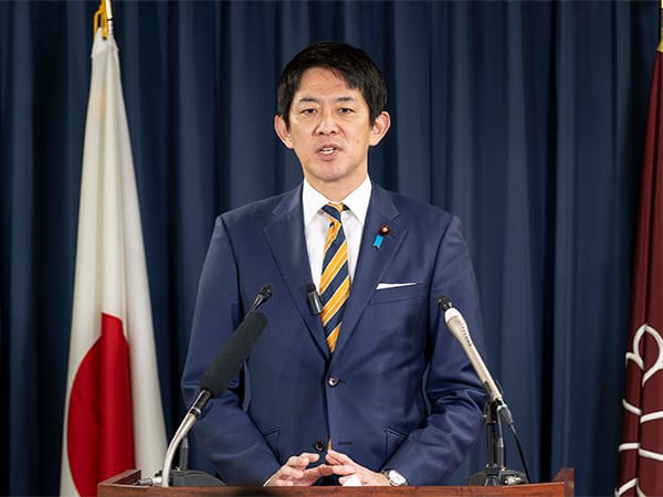 小林政務調査会長 記者会見