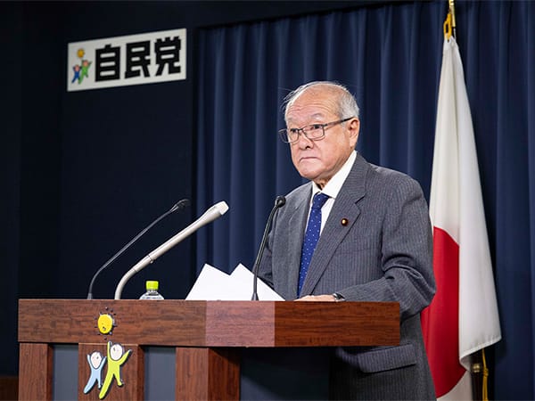 役員会・役員連絡会後 鈴木俊一幹事長 記者会見